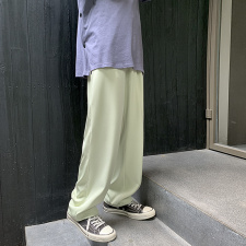 浅绿色