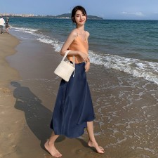 藏青色