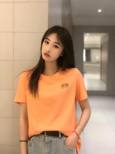 DG877春季新品可爱刺绣小脚丫百搭短袖T恤,女装T恤,L·H·X
