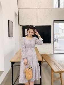 小碎花连衣裙,女装连衣裙,风姿秀逸