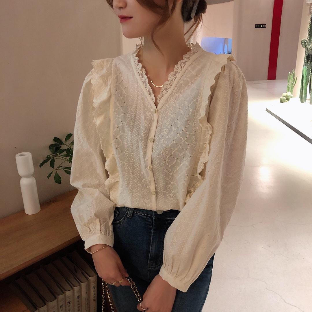 【现货】春季新款刺绣小花边精致衬衣，女装，新袖