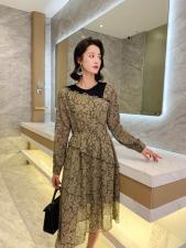 【现货】2021春季新款休闲修身显瘦连衣裙，女装连衣裙，荷塘月色