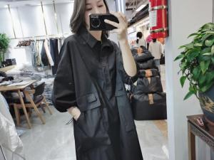 女装