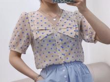 设计师款小衫洋气百搭，女装，依洛菲