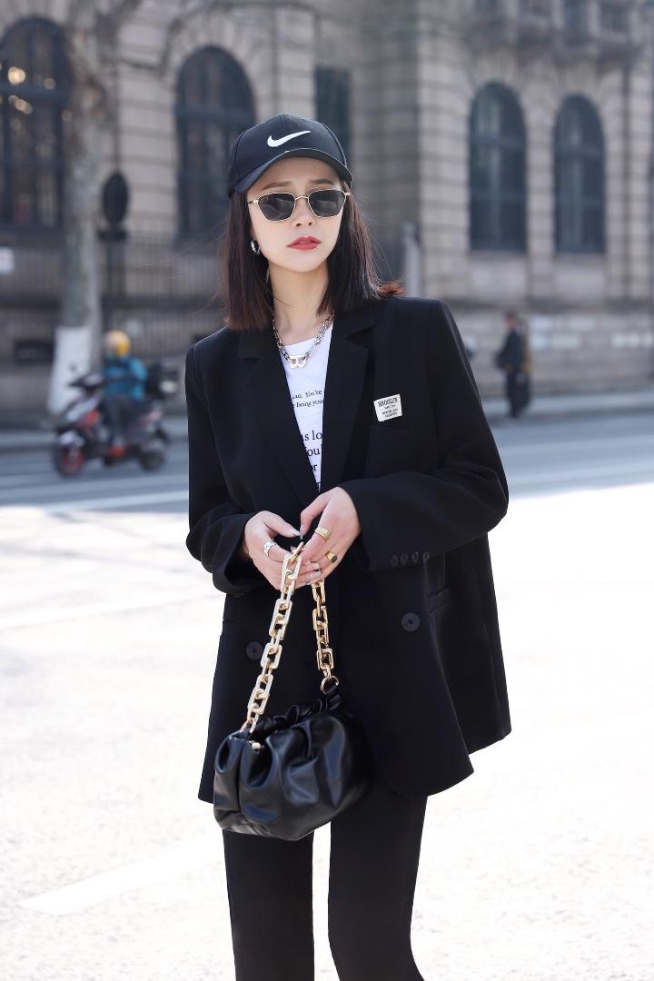 休闲西装，女装西装，佳伶百色