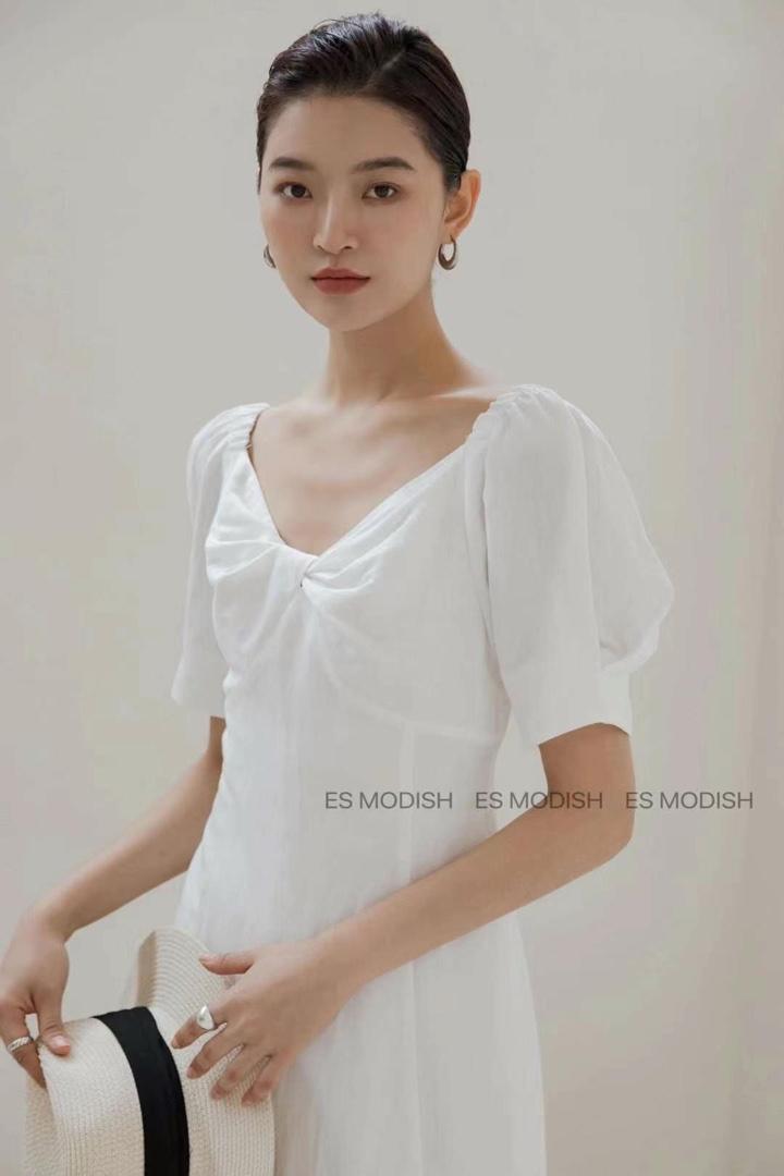 新款连衣裙设计师款，女装连衣裙，ES MODISH