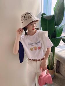 女装