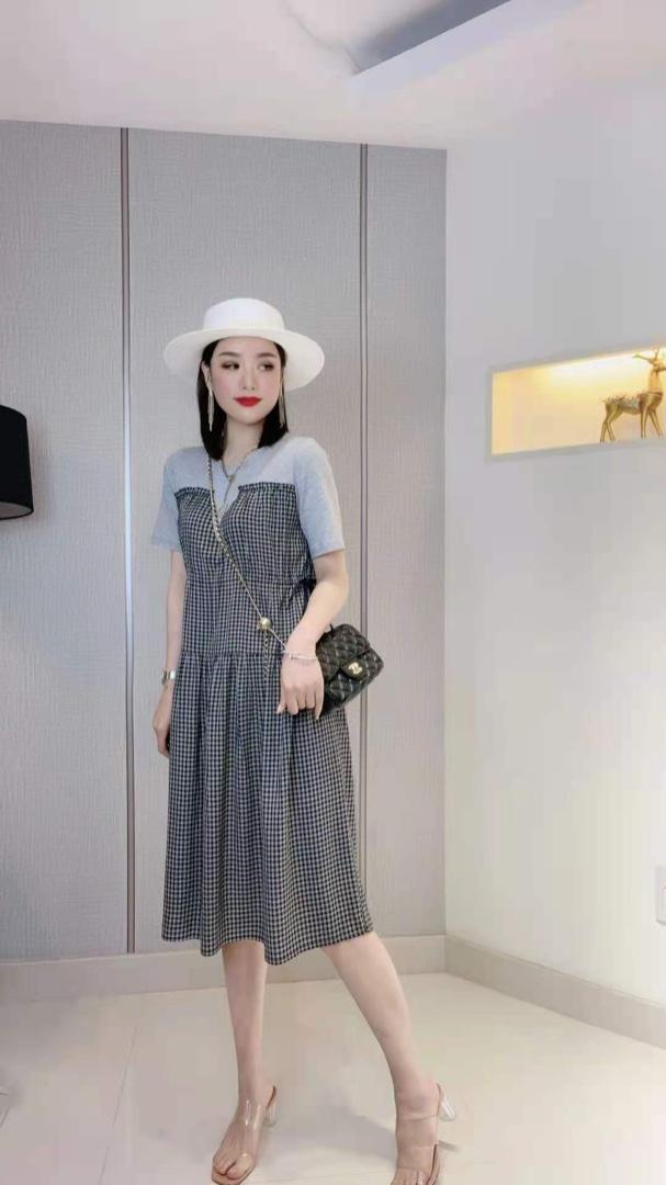 针织拼接连衣裙，女装连衣裙，衣香丽舍