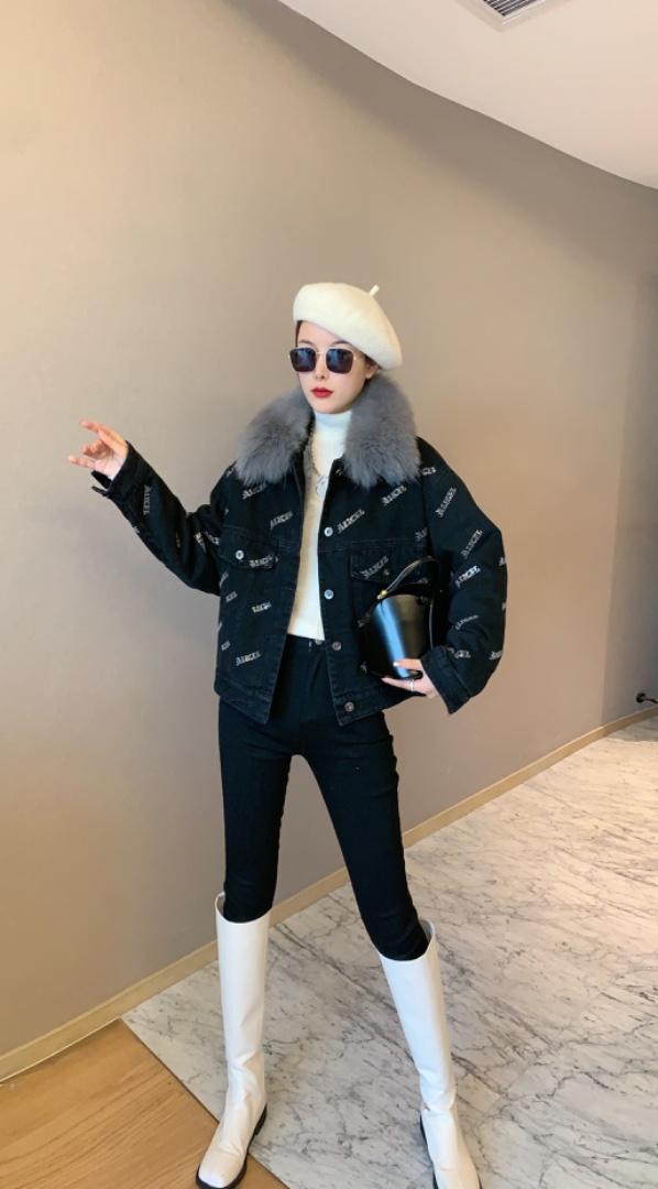 贴亮片款狐狸毛领短款派克服，女装，肆尔