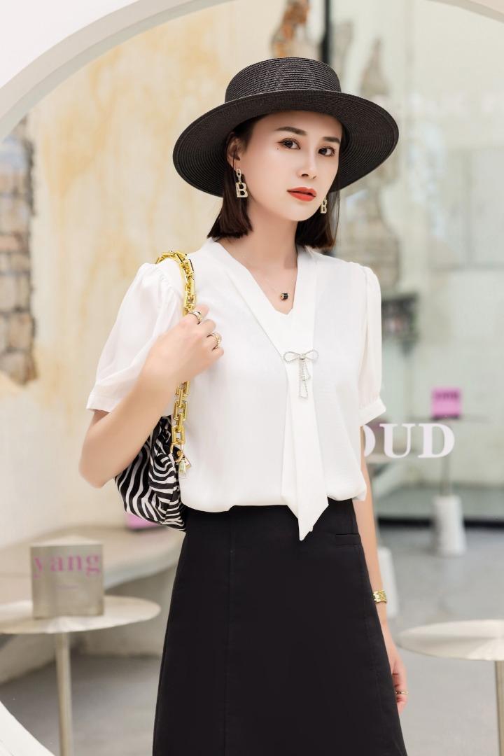 蝴蝶结小衫，女装，青云阁