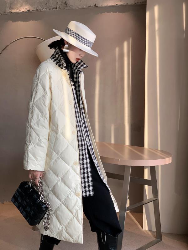 秋冬两色拼格羽绒服，女装羽绒服，Q.P