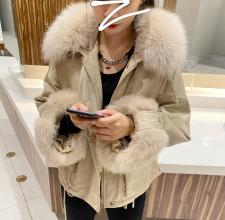 现货大毛领派克，女装，泰靡