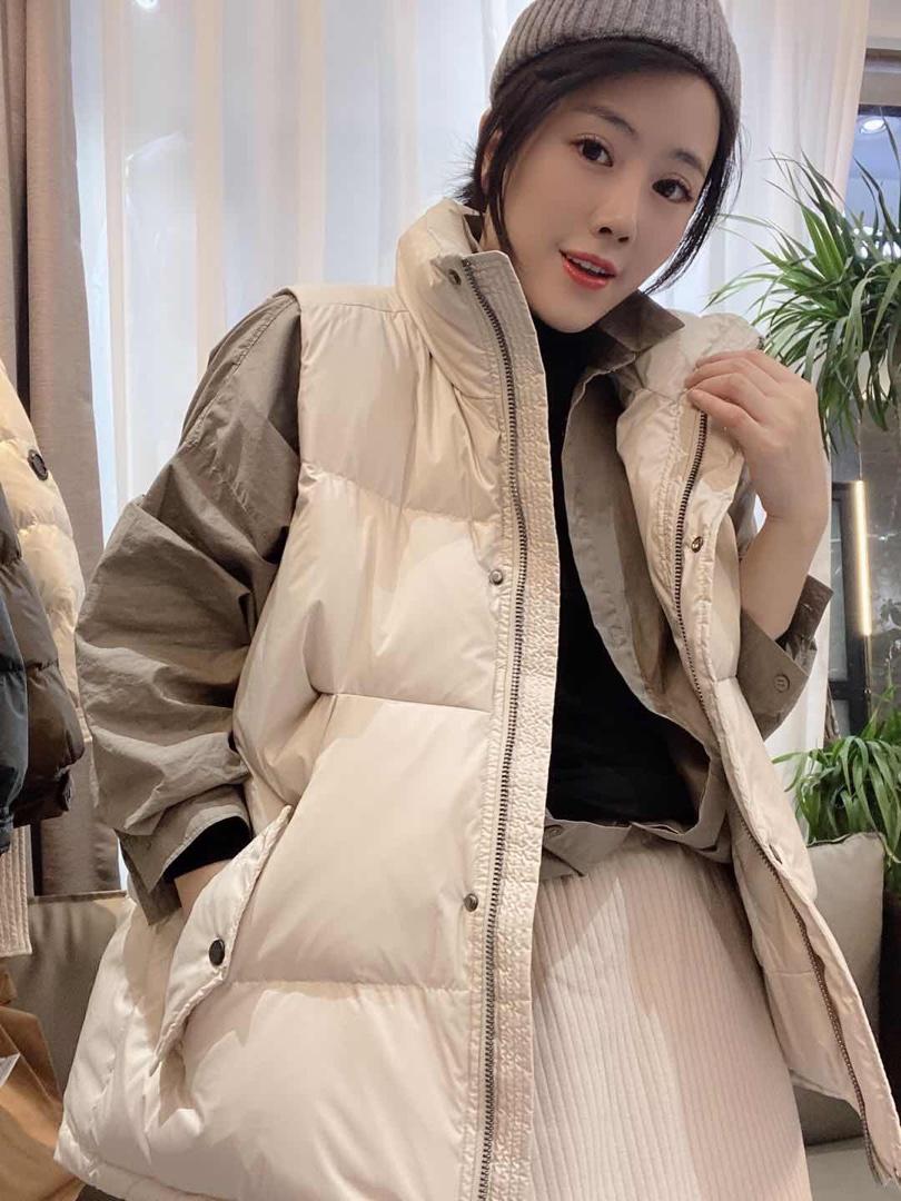 现货羽绒服，当季流行款式，女装羽绒服，五感全