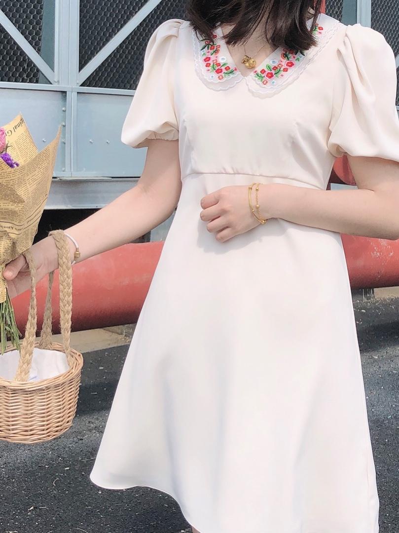 【现货】复古刺绣领连衣裙，女装连衣裙，ONE