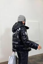 90白鸭绒潮牌羽绒服，女装羽绒服，俊泽.哈妮