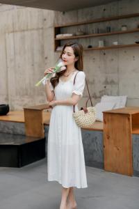 【现货】气质女人夏装连衣裙，女装连衣裙，春依恋