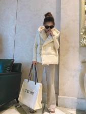 重工羽绒马甲设计感超强轻柔保暖 两个码，女装马夹，蓝衣可