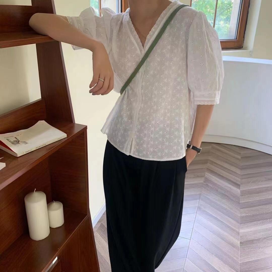 韩系ｖ领蕾丝小衫，女装，素宇 SUYU