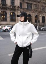 春款爱心带帽开衫，女装，魅力可诗