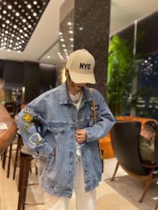 贴标牛仔外套,女装,跳跳谷