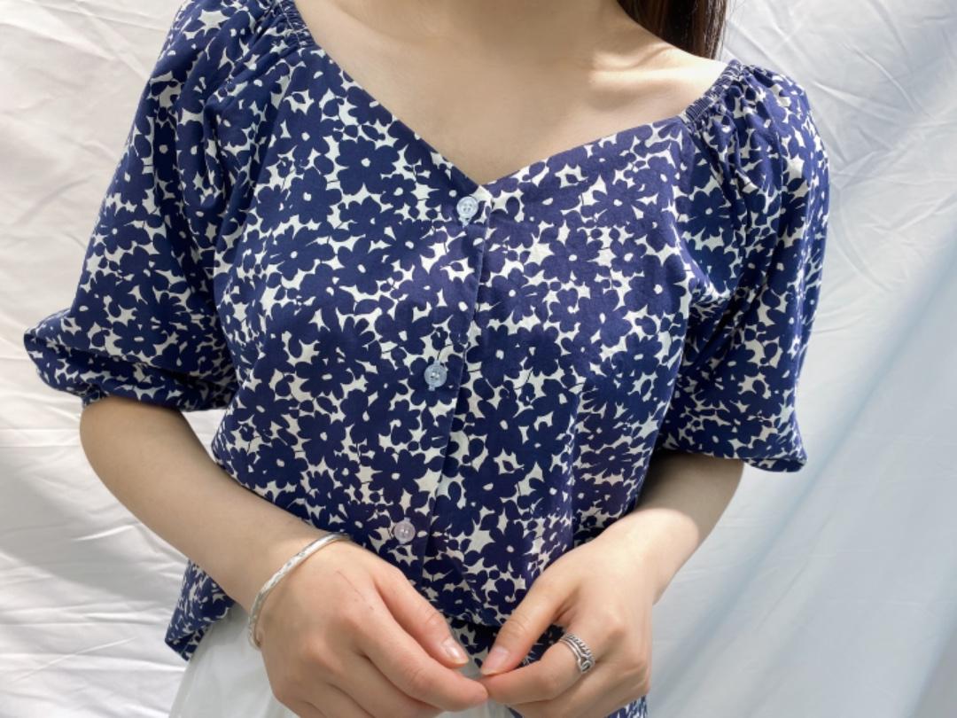 棉布上衣V领显瘦款，女装，潮溢