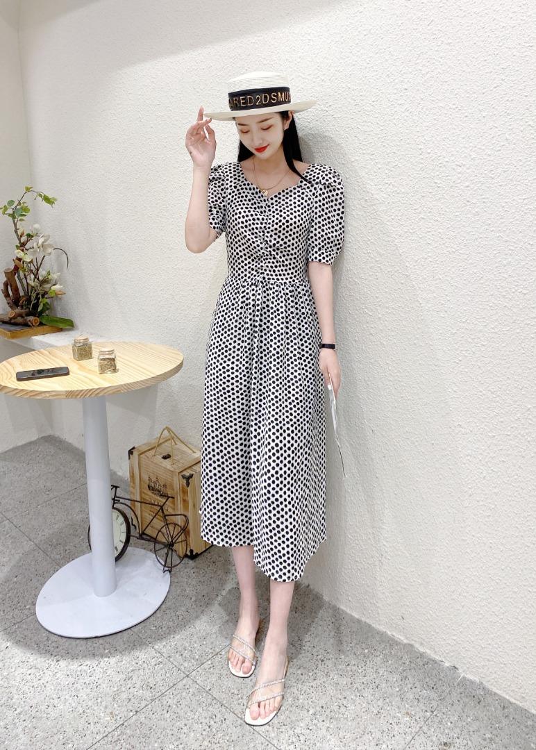 夏季新款，碎花连衣裙，女装连衣裙，依林彩格
