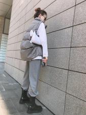 9312--1羽绒马甲 不惧严寒，百搭款演绎整个冬，女装马夹，蓝衣可