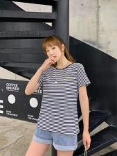 AX8011夏季休闲百搭刺绣条纹纯棉短袖T恤，女装T恤，L·H·X