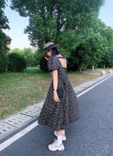 后V领连衣裙，女装连衣裙，last name