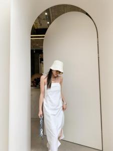 吊带式连衣裙 洋气款,女装背心吊带,Alissa Lin