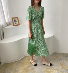 韩系V领花色连衣裙,女装连衣裙,土布鱼