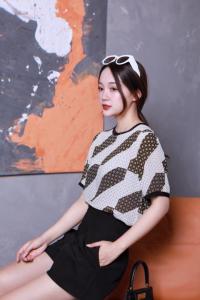 2021年夏季新款时尚上衣,女装,女人驿站