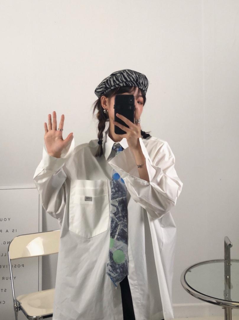 多层口袋男友风衬衣，女装，Queena PHoebe