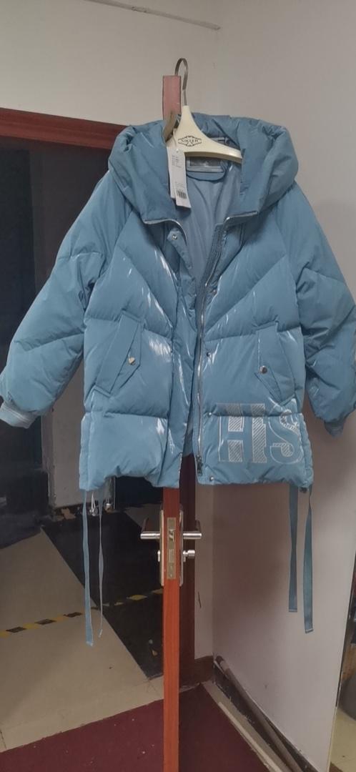 气质羽绒服，女装羽绒服，蓝芝依秀