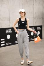 现货夏季新款休闲裤，女装休闲裤，依水韩菲
