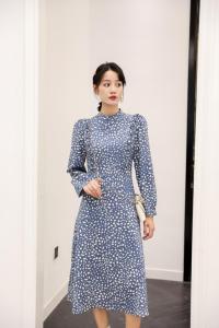 冬季新款 加绒加厚连衣裙,女装连衣裙,荷塘月色