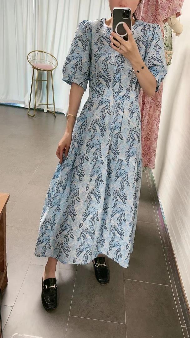 【现货】夏季新款花朵连衣裙，女装连衣裙，KEYI