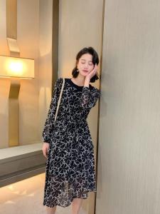 【现货】2021春季新款休闲修身显瘦连衣裙,女装连衣裙,荷塘月色
