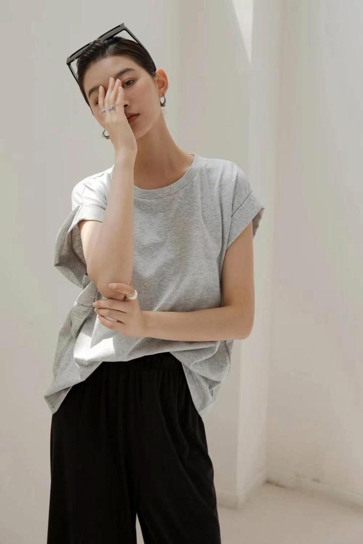 短袖性价比超高的一款，女装，ES MODISH