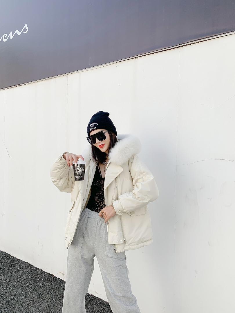 【风姿秀衣】羽绒服，女装羽绒服，风姿秀逸