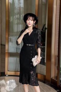 2021新款春装，雪纺连衣裙拼接雷丝修身，女装连衣裙，时尚名门