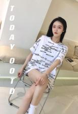字母T，女装，浅卡