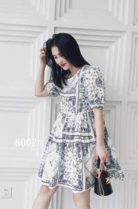韩版收腰碎花小清新连衣裙,女装连衣裙,YO\VLF雅洛菲