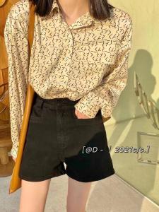 女装