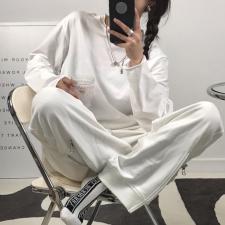 百搭白T面料舒适柔软，女装，Queena PHoebe
