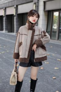 女装