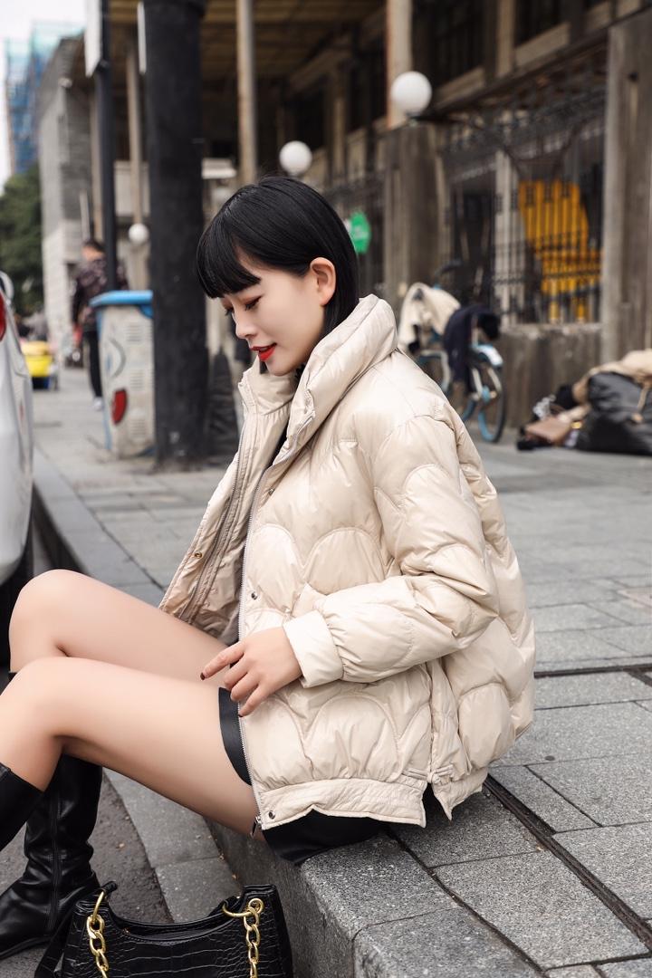 90绒羽绒服，女装羽绒服，娇姿百合