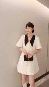 新款短袖连衣裙,女装连衣裙,娇姿百合