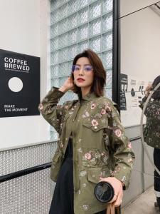 2021春装重工绣花风衣,女装风衣,柚格