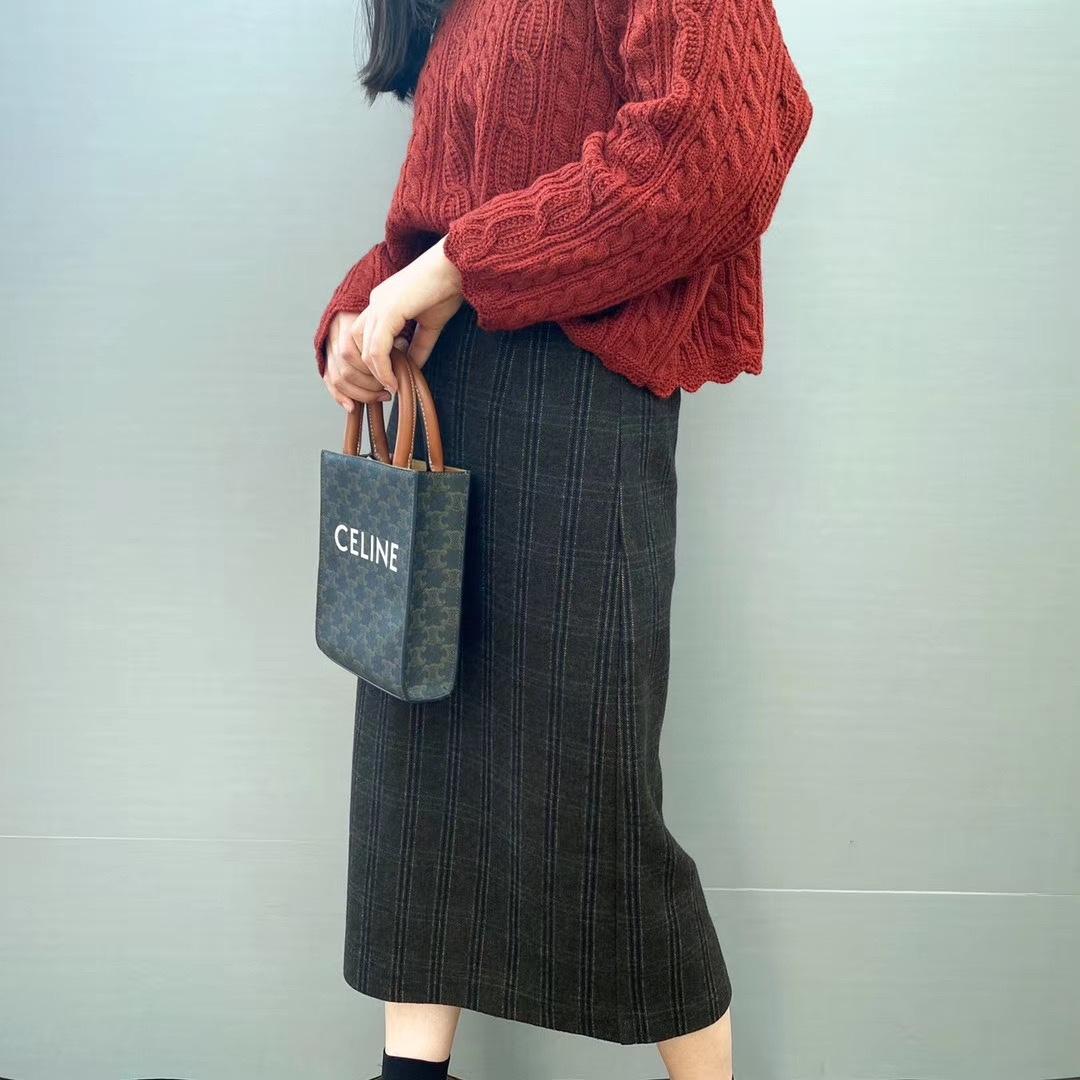 现货冬装新款格子长裙，女装，春天